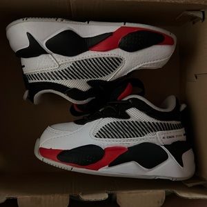 Puma Baby sneaker size 4C